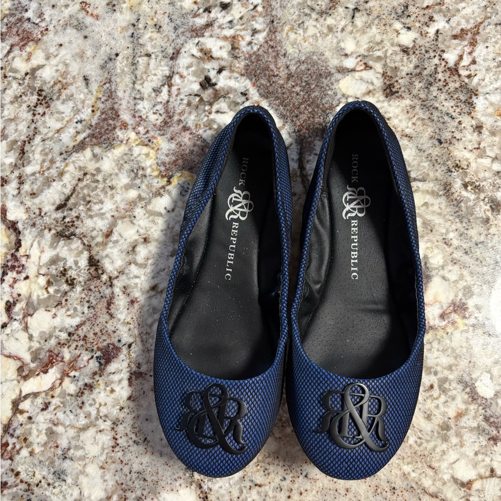 Rock & Republic Navy Textured Flats
